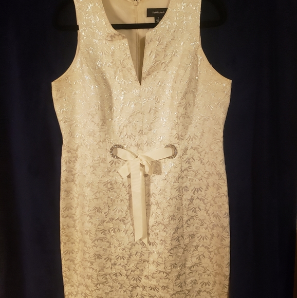 Dress and jacket - Picture 3 of 6